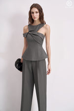 Load image into Gallery viewer, Basic straight leg trousers
